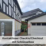 Pape - 300m2, 17 Betten - Mit Grossem Privatem Garten, Pool, Dart, Sauna-, Grill- Und Spielbereich - Ideal Fuer Familien Eslohe