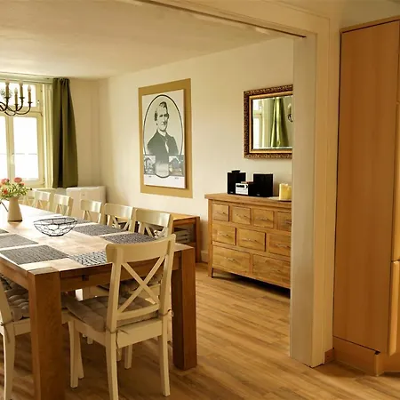 Feriehus Pape - 300m2, 17 Betten - Mit Grossem Privatem Garten, Pool, Dart, Sauna-, Grill- Und Spielbereich - Ideal Fuer Familien