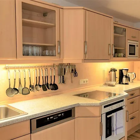 Pape - 300m2, 17 Betten - Mit Grossem Privatem Garten, Pool, Dart, Sauna-, Grill- Und Spielbereich - Ideal Fuer Familien Tatil Evi