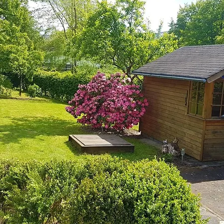 Pape - Grosses Familien- & Gruppenhaus Mit 17 Betten, Sauna, Spielbereiche, Garten Am Bach In Zentraler Lage In בית נופש
