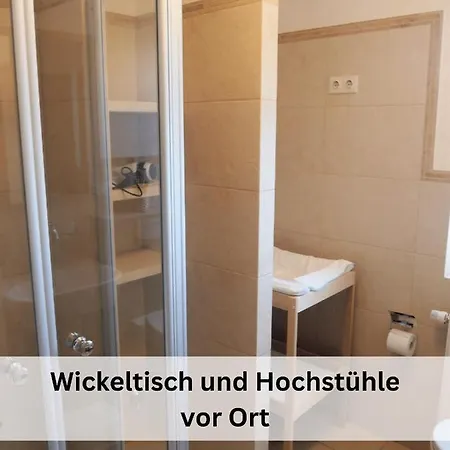 Pape - Grosses Familien- & Gruppenhaus Mit 17 Betten, Sauna, Spielbereiche, Garten Am Bach In Zentraler Lage In אסלוה