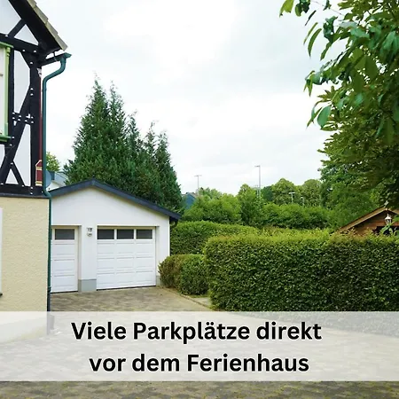 Tatil Evi Pape - 300m2, 17 Betten - Mit Grossem Privatem Garten, Pool, Dart, Sauna-, Grill- Und Spielbereich - Ideal Fuer Familien Eslohe