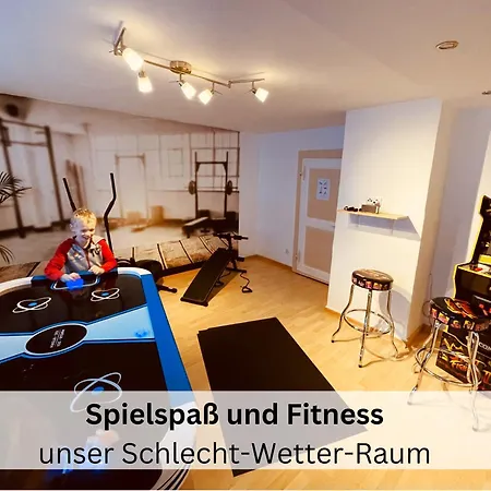 Дом отдыха Pape - 300m2, 17 Betten - Mit Grossem Privatem Garten, Pool, Dart, Sauna-, Grill- Und Spielbereich - Ideal Fuer Familien