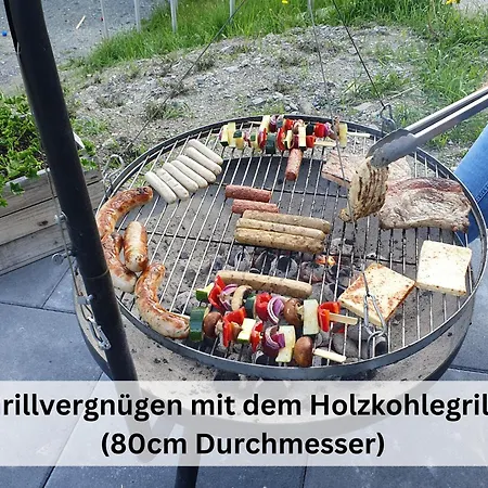 Pape - Grosses Familien- & Gruppenhaus Mit 17 Betten, Sauna, Spielbereiche, Garten Am Bach In Zentraler Lage In *