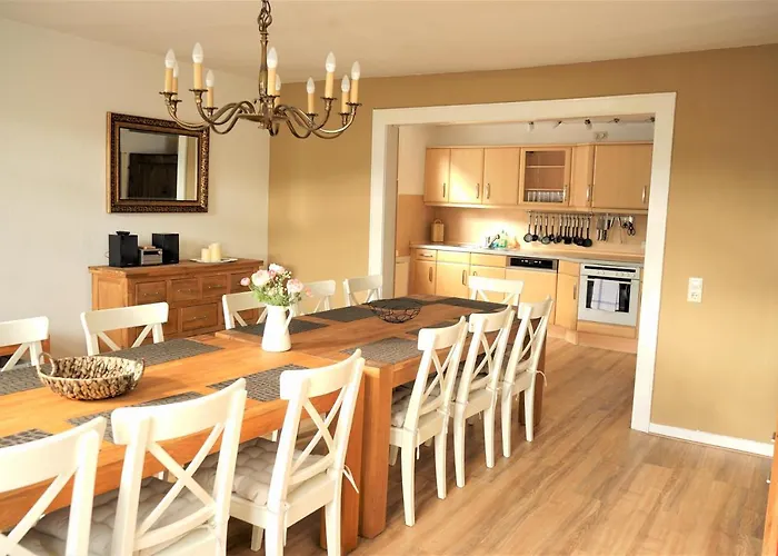 Pape - 300m2, 17 Betten - Mit Grossem Privatem Garten, Pool, Dart, Sauna-, Grill- Und Spielbereich - Ideal Fuer Familien Hébergement de vacances Eslohe