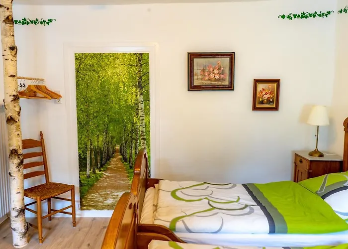 Komplettes Für Bis Zu 15 Personen Mit Großem Garten, Sauna-, Grill- Und Fitnessbereich * Eslohe