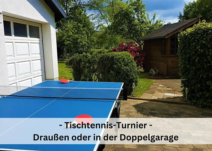 Hébergement de vacances Pape - 300m2, 17 Betten - Mit Grossem Privatem Garten, Pool, Dart, Sauna-, Grill- Und Spielbereich - Ideal Fuer Familien Eslohe