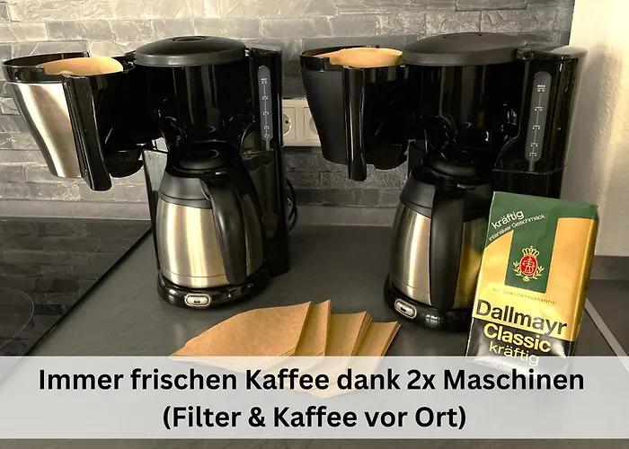 Ferienhaus Komplettes Für Bis Zu 15 Personen Mit Großem Garten, Sauna-, Grill- Und Fitnessbereich